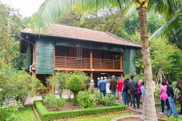 Half-Day Cu Chi Tunnels Tour